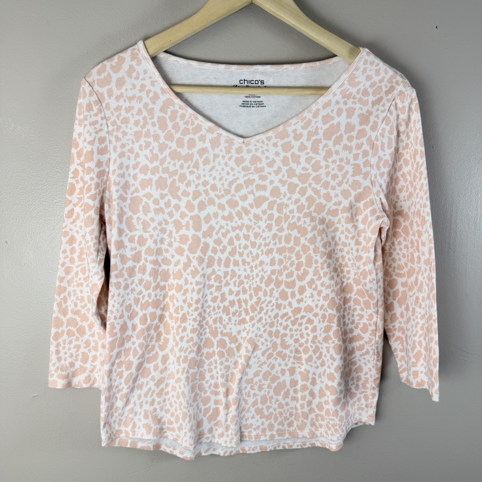Chico's Ultimate Tee Womens Size 1 Pink Animal Print 3/4 Sleeve Top 100% Cotton